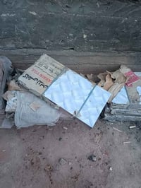 سراميك جداري • ١٥ ربطة • واحدة مكسورة