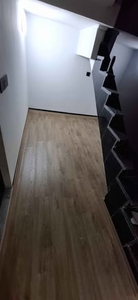 ديكورات داخلية • ارضيات خشبية • عزل رطوبة وحرارة