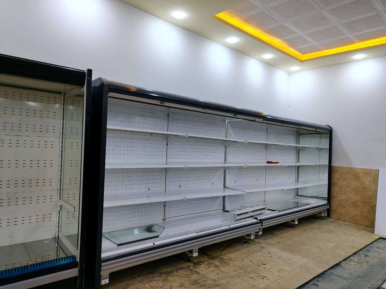 للبيع براد ملحمه 12 متر تركي درجه اولى مستخدم نضافه 80٪ قطع خارجيه عدد 2 نوع مابك سنكل فيز  R404 تحكم ثرموستات ب خمس خانات داخليه 
اضافه الى براد لشات نضافه 80٪
مع براد عصائر والبان 
نوع اوبن
وتساب / اتصال 
*********** كربلاء, العراق
