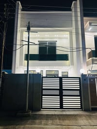 دار مساحه 100 متر للبيع  وجه 5 نزال 20  طابو ملك صرف  يحتوي على  كراج ...