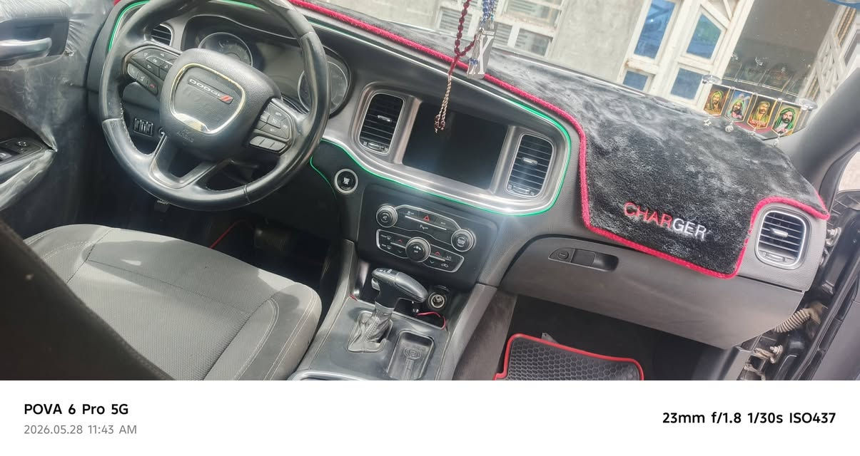 سلام عليكم جارجر sxt  موديل 16  سياره جديده نضيفه ما مشتغله خط المحرك والكير شرط ما مفتوحات صدر جديد تايرات جدد نوزلات بلكات جدد دامه عليه ماشيه ١٠٠ ألف  حادث مريكه جاملغ امامي صبغ وبل عراق جاملغ خلفي أثر شخوط بدون معجون بس صبغ رقم سياره بغداد بسمي  ومكان سياره بغداد سعره 175 وبيه مجال الشراي ***********
