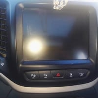 شاشة جيب بزون للبيع   حجم كبير السعر 200  07849090802