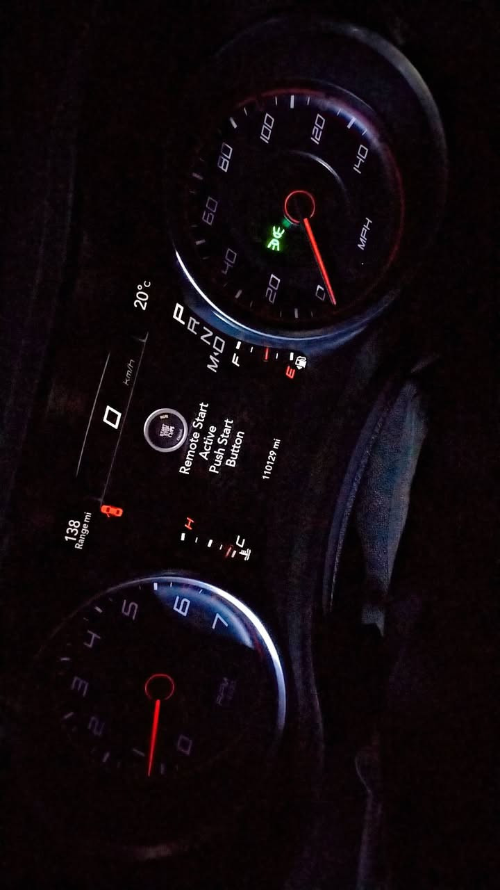 سلام عليكم جارجر ٢٠١٥ جديدة حادث بس جاملغ سونار موجود ماشية 100السيارة مال بيت أي ستفسار *********** عنواني بغداد الجديدة
