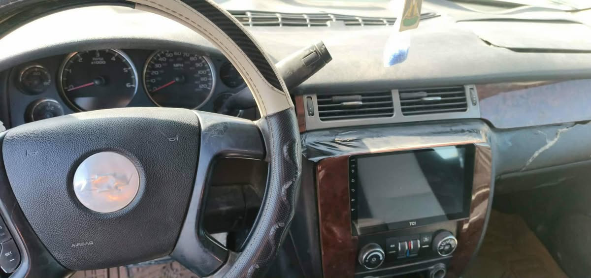 السلام عليكم
تاهو للبيع موديل 2009 
متوم شمالي ارقام وسنويه واجهة مرورية بيها
كير مكينه جديد 
كهربائيات شغاله 
مثبت سرعه 
السيارة يرادلها دشبول 
حداديه زينه 
السيارة حلوه كاعده
كصة جنطه 
بانزين انساه سياره ابد ما تصرف
سعرها ٥٧ وبيها مجال 
عنوانها بابل


**إذا كنت صاحب هذا الإعلان وتريد حذفه لأي سبب، رجاءا أرسل رسالة إلى الدعم الفني**