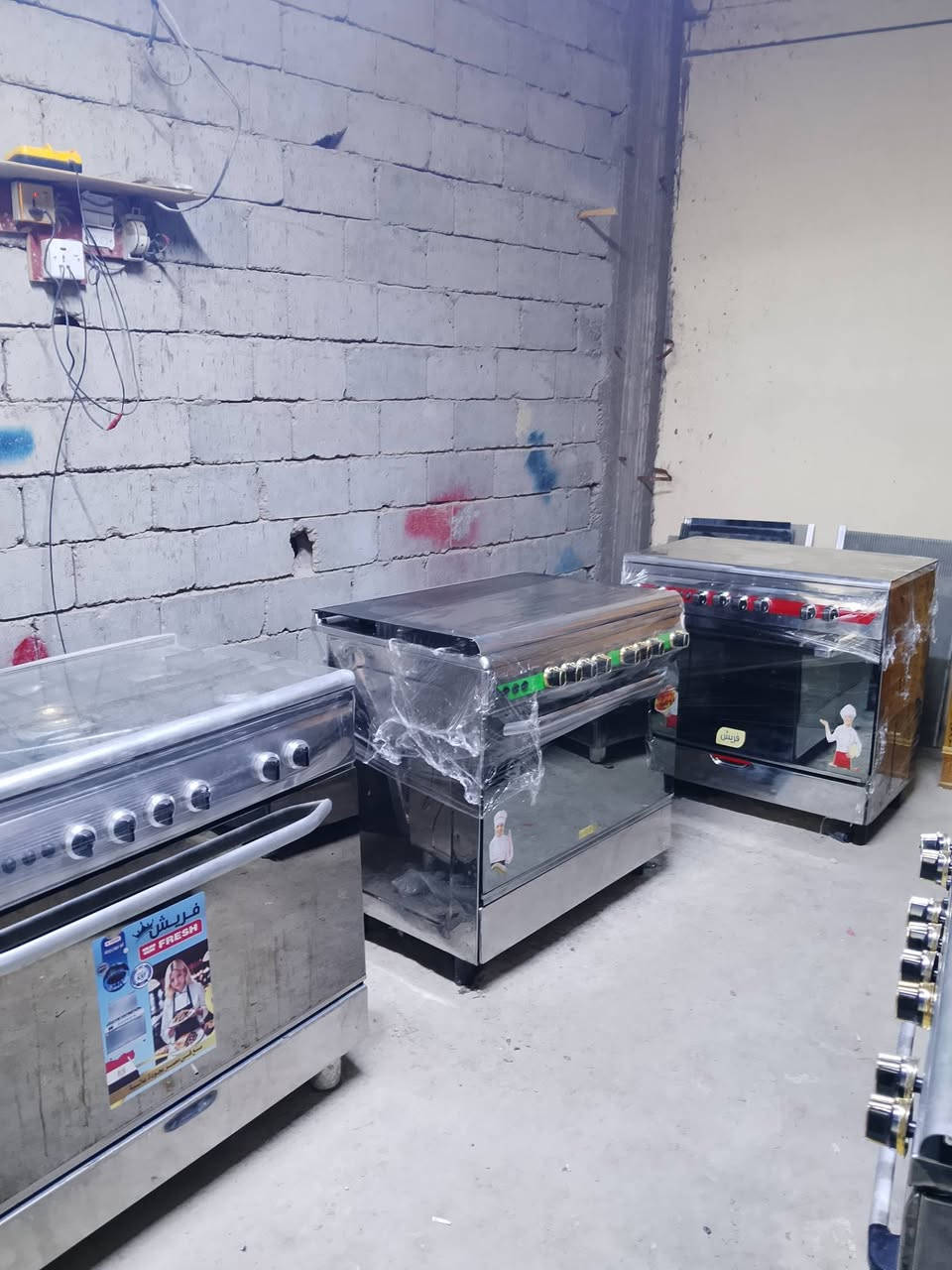 سلام عليكم طبخات مستعمل مجدده بل كامل كل انواع الطبخات مصري كريازي رويال فريش عشتار ايديل يونير يوني بينسل  متوفره ضمان شهر كامل تشغيل في حال اي مشكله استبدال أو ترجيع  معمل ابو وليد حله شارع عوفي مقابيل فرع معمل الغاز خاص موجود 24ساعه
 ***********
