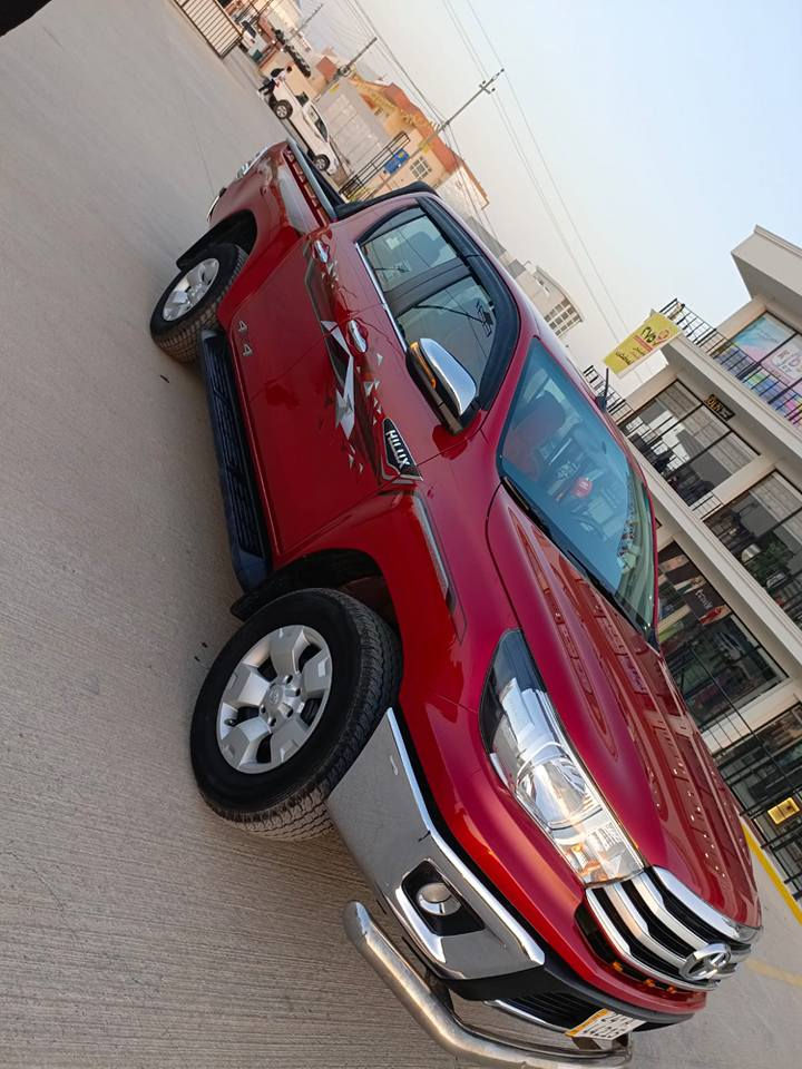 🚘🚗السلام عليكم🚘🚗
بيكم تويوتا مرزي 2019 

لون دم الغزال

 باسمي شركة جيهان باب اول 

بدون صبغ بدون تعديل بدون دعم
 يعني(((( مكفولة كفالة عامة )))) 

رقم وسنوية جديدة 
كابون بانزين 
گير عادي
تبريد قطعتين 
تدفئة وتبريد بالكشنات
 الامامية إشارة بالمري
***********
*********** دهوك, العراق
