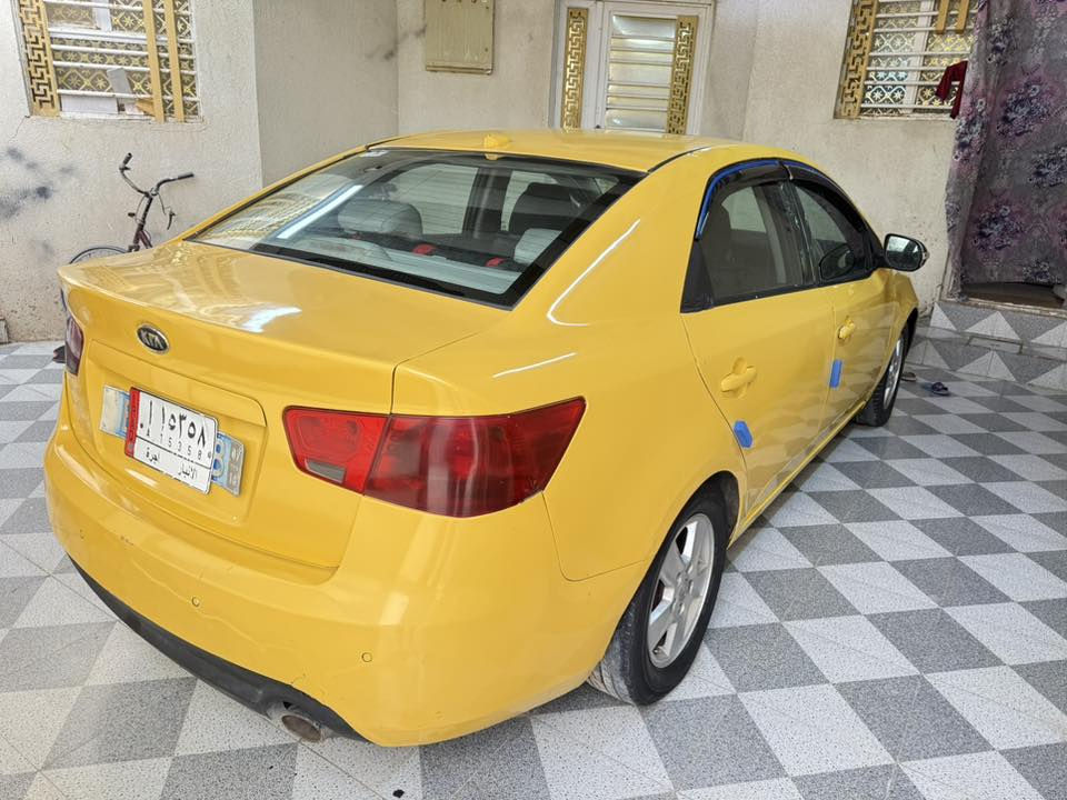 السلام عليكم سيراتو موديل 2010 وارد امريكي حادث امامي محرك 2000 وكير جدد السيارة جاهزه رقم الانبار راعيه بغداد انه مشتري منه السيارة مصفره هئه وغرامات جاهزه للتحويل سنويه صاره شهر منتهيه المحرك دوش ستوني شاده الهه 
السعر 54 العنوان البصره شط العرب 
***********
