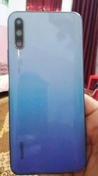 جهاز y9 s هواوي واي تسعه اس للبيع سعره مناسب جهاز مبدل شاشه ***********
