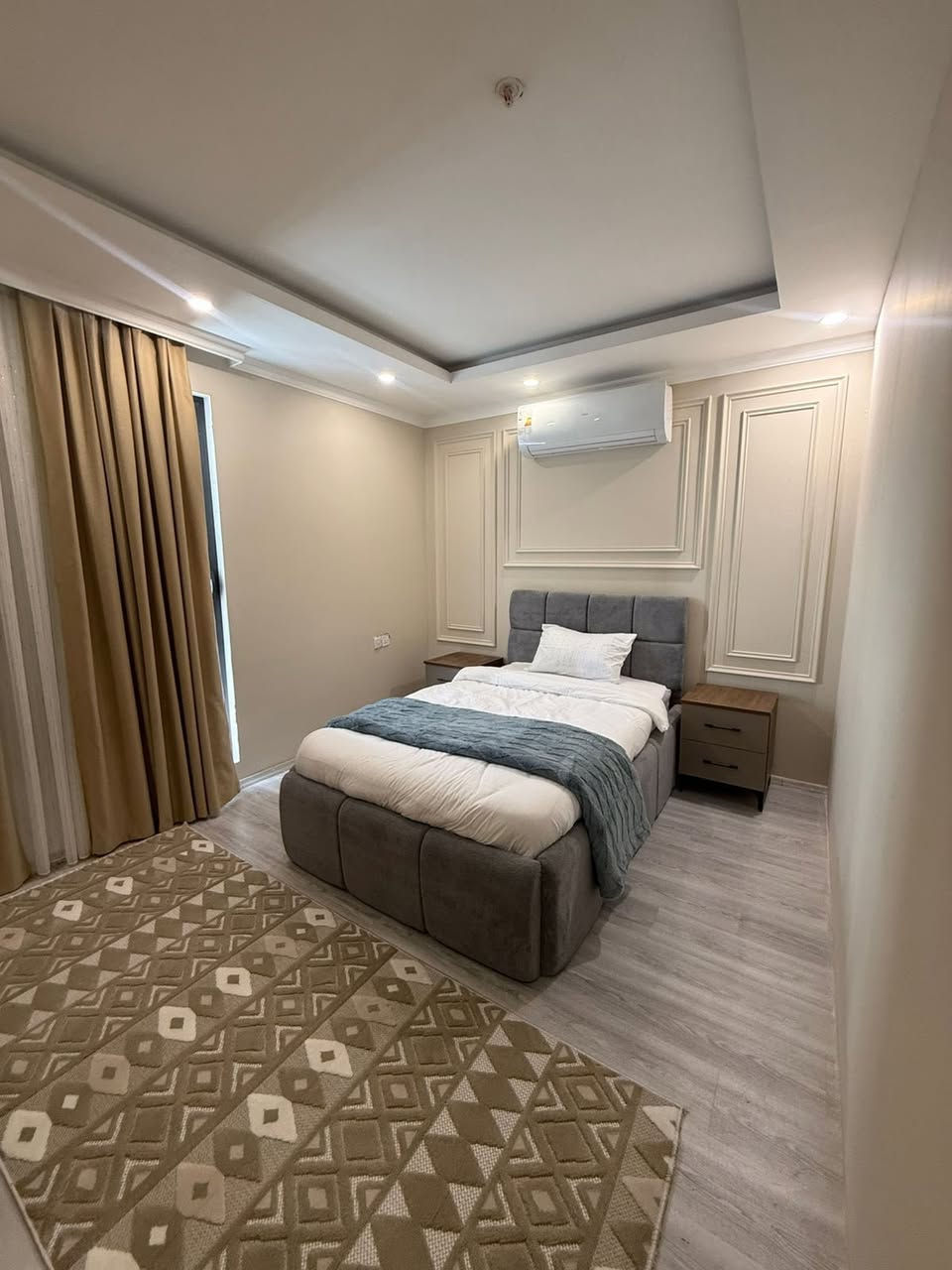 للإيجار أو للبيع
-شقة مؤثثة vip
-زيرو

في أربيل
مجمع واو تاورز

 مساحة 170م

يتكون من
- غرف نوم 3
-صالة 
- صحيات 2
- مطبخ
- طابق 11
- واجهة خارجي 
- 
- ⁠للأستفسار أكثر يمكنكم التواصل معنا عبر الواتس آب 
- ***********
- ⁠***********
