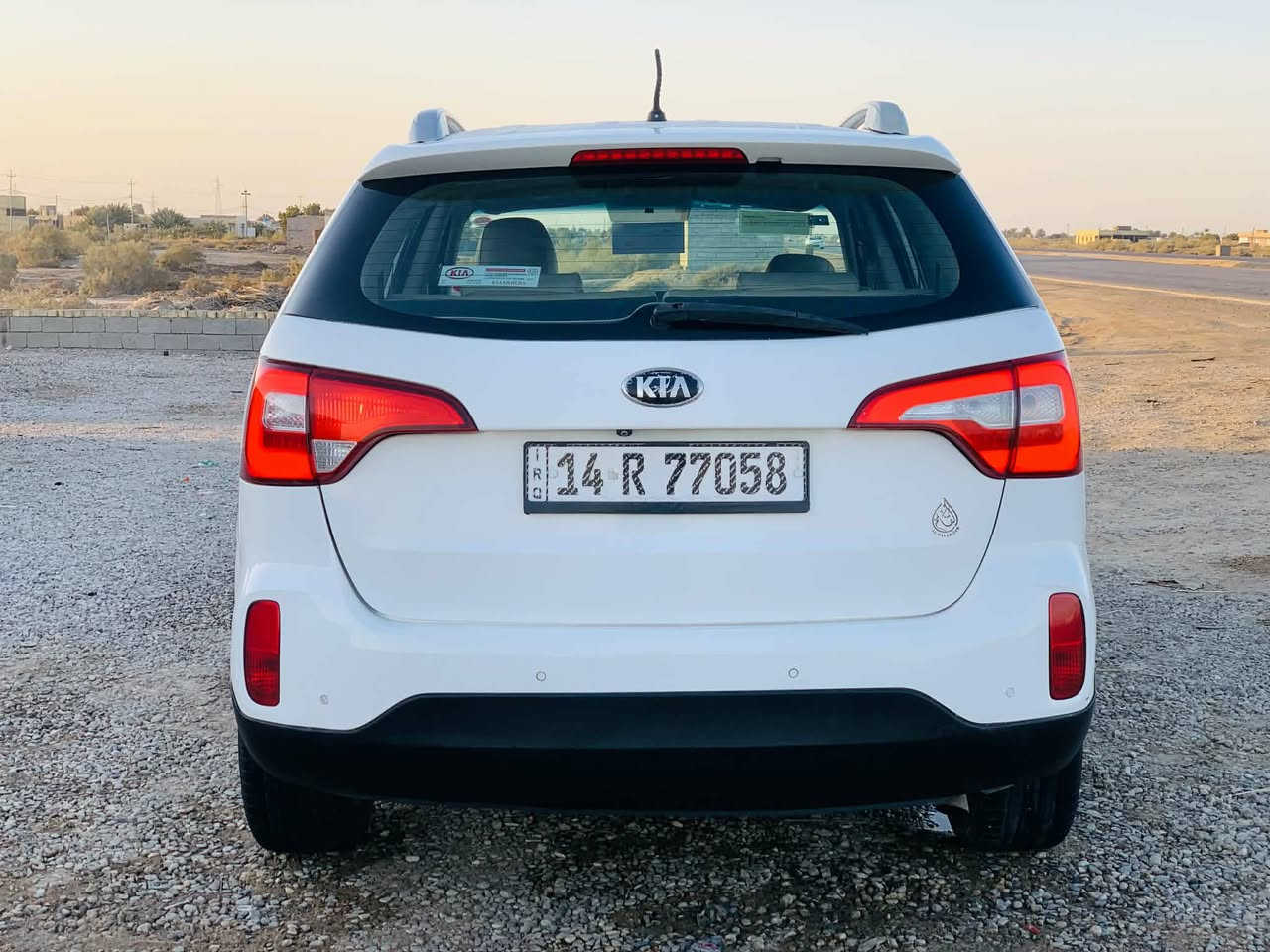 السلام عليكم سورنتو موديل 2015 رقم بصره تحويل سنويه وارد خليجي مكفوله من الضربه القويه ما عدا جاملغ خلفي وقبق الجنطه وتعمير وصبغ بصيط مواصفات 6 سلندر مكينه ما مفتوحه 7 راكب بصمه كشنات جلد برده خلفيه شاشه وكامره لد امامي خلفي حساس خلفي مراوس وبيع حسب  القناعة  السعر 148 غير متواجد عل فيس الاستفسار  الرقم ***********
