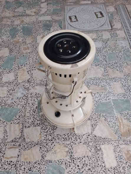 السلام عليكم للبيع صوبات 
كلمن أو سعره شغالات شرط
مكاني بغداد الكماليه 
رقمي ***********
