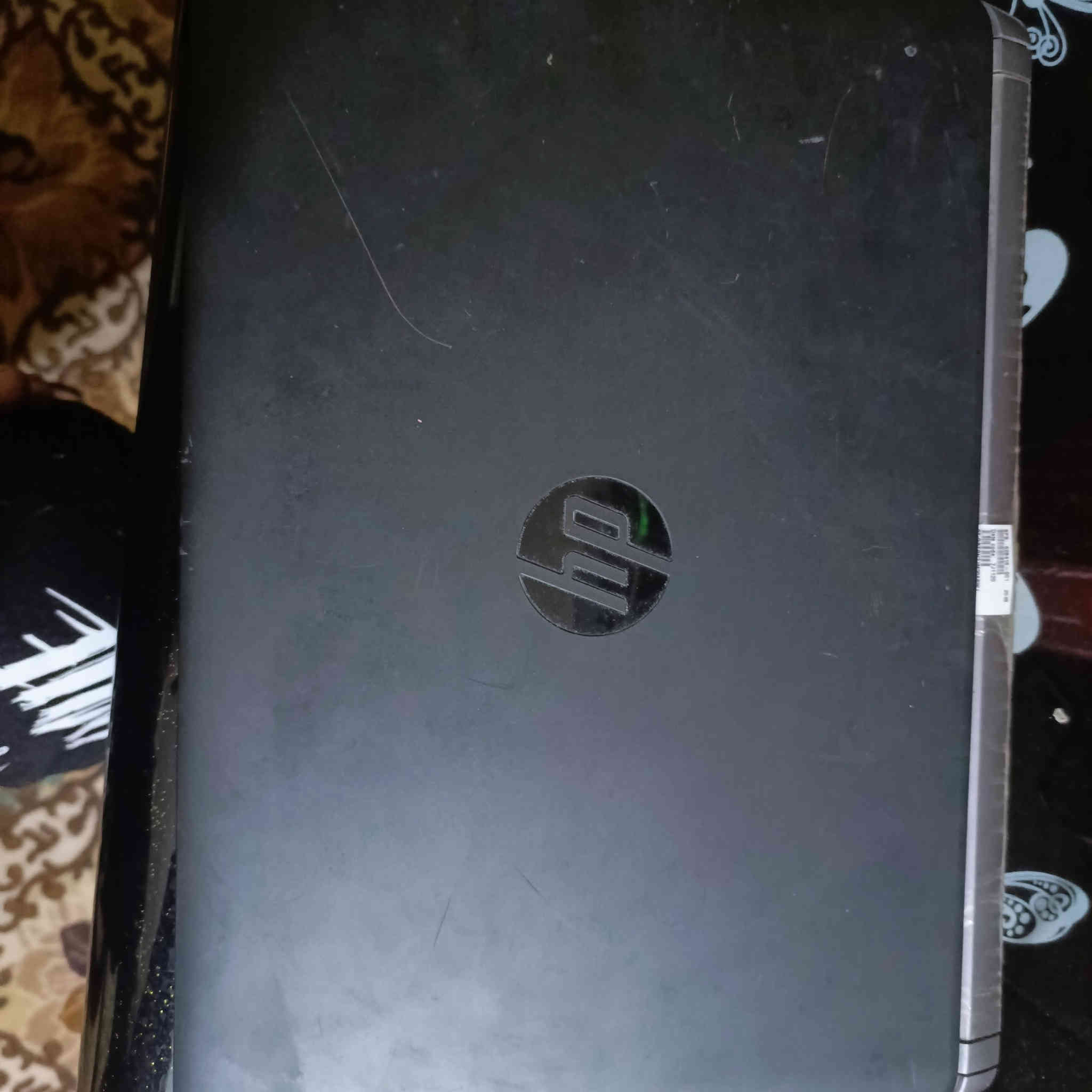 حاسبه hp
مكان شارع 60 
رقم.. ***********
سعر 200
