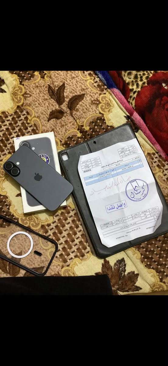 17
الجهاز نظافته%99
فقط الخدش الموجود الباقي سليم
الجهاز بالضمان بعده ويا العلبة موجودة سعره1,150 ومانختلف الي حاب يشتري
للأستفسار
***********

