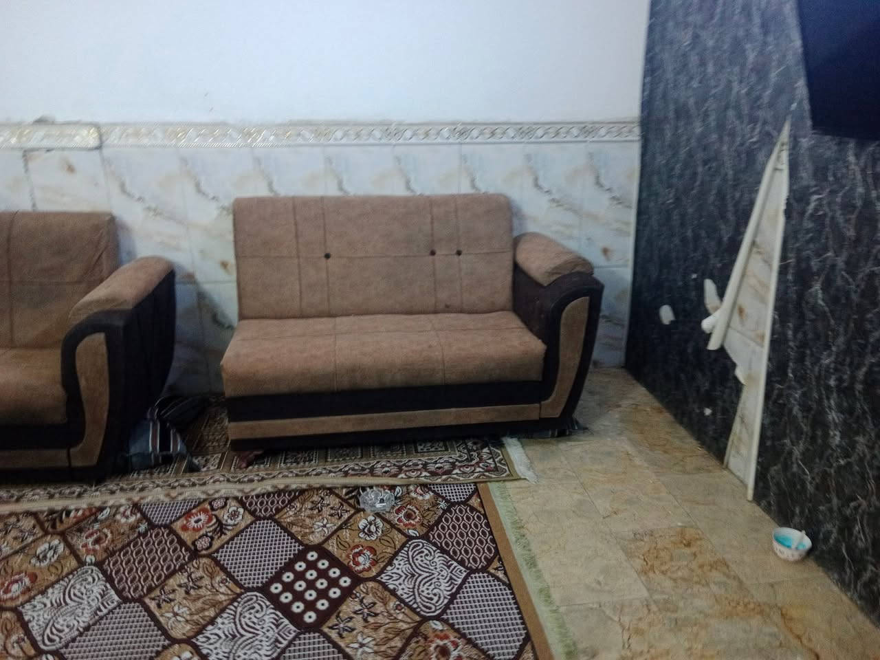 سلام عليكم تخم تكمه سفنج منازل يرادله فقط غسل ورجلينات 10 مقاعد بسعر كلش مناسب مكاني بغداد   *********** بي وتساب
