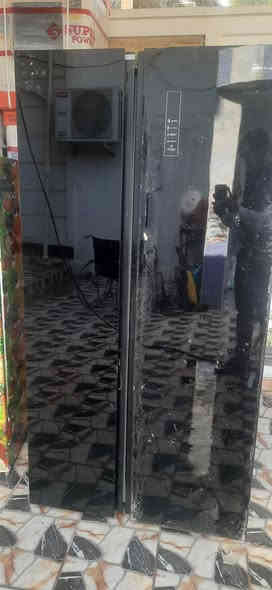 سلام عليكم ورحمة الله وبركاته
ثلاجه ريان حجم 22 بابيين شغاله وعل فحص تجي تشوف تبريد وتاخذ عيب بيه فقط جامه الاماميه مكسوره وما مثره علا اي شي وشغاله كامله مكمله 
موطور بلادي 
العنوان رمادي الجمعيه 
لاستفسار/ ***********
