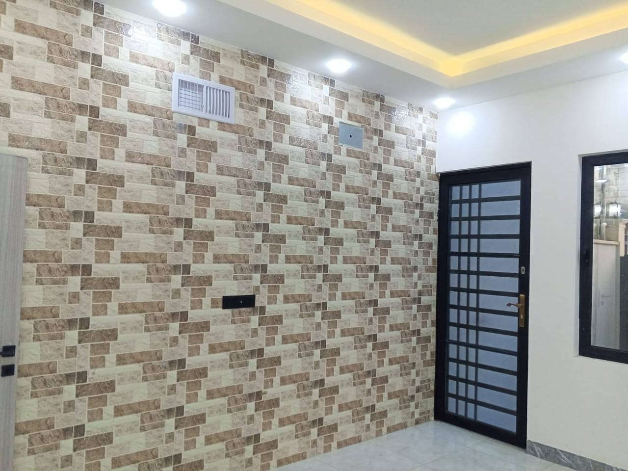 #عروض التقوى للعقار 
#عرضنا_المميز_والجديد
🏘️داران توأم للبيع يارمجة الشرقية الثانية🔴
بناء حديث (مامسكون)
#السعررررر_105_مليون للدار الواحد(التعامل حول السعر مع صاحب العقار)
فول وبمواصفات⬇️
🤚الارضية بورسلين& سيراميك نصف جدار & سقوف ثانوية&جبس بورد
🩸نظام دكتات
🌹واجهة حلان سيراميك
المساحة 100متر🩸
الواجهة 5  العمق20
طابقين
الطابق الاول⬇️
مكون من /استقبال/غرفة نوم/مطبخ/هول/صحيات داخلية+صحيات خارجية
الطابق الثاني⬇️
مكون من غرفتين&هول&صحيات
شرط التحويل
🛑للاستفسار مع مكتب التقوى
موصل /شارع كركوك الرئيسي 
   موقع المكتب/مقابل جامع البيت العتيق 
فايبر & واتساب
 ***********
 ***********
🌹لتصلك العروضات الجديدة أضغط متابعة لصفحة مكتب التقوى للعقار
