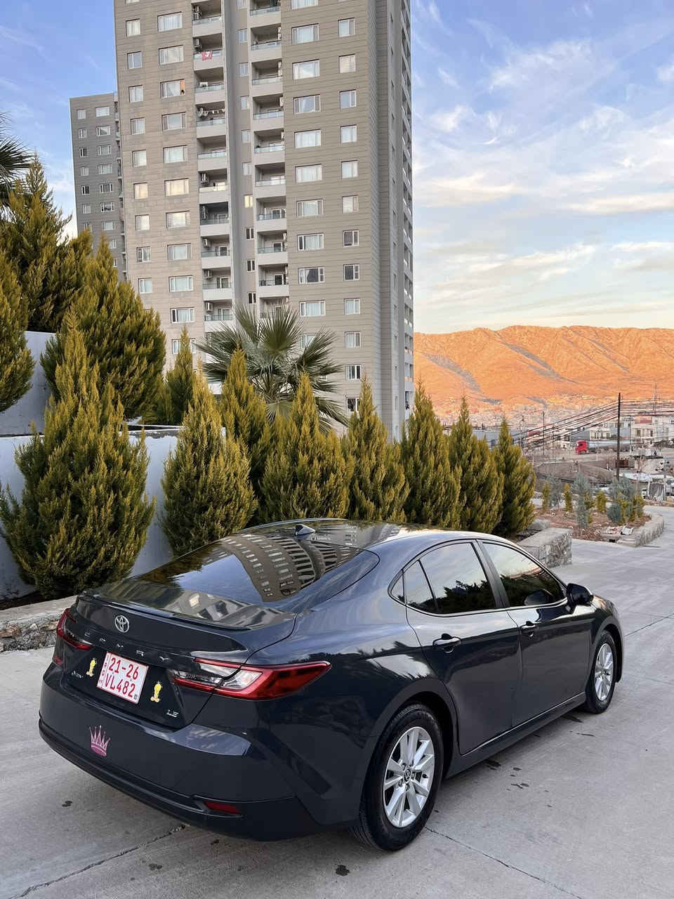 السلام عليكم
Camry LE 2025 Hybrid / كامري

بجم و خلف السيارة كبس 💯

محرك  2500cc بانزين / هايبرد

السيارة للبيع فقط 💯

الضرر : تبديل باب سكن و صبغ + باب نفر خلفي تعديل بارد بسيط .

السيارة ماشيه : 38 الف

المواصفات
• شاشة كبيرة
•كرسي الأمامي كهربائي
• كاميرا خلفية
• حساسات خلفية• 
• رادار امامي
• مانع تصادم
• محدد مسار
• تصحيح مسار
• مثبت سرعه
• مانع انزلاق
• استيرنق متحرك
• تحكم طارة
• نقطة عمياء
• مانع تجاوز
• حساسات مانع تجاوز
• بصمة تشغيل
• دخول ذكي
• شاحن ويرلس
• اضوية اماميه زنون LED
• اضوية خلفية LED
• ليد زنون نهاري
• ويل قياس 18
• نظام ECO + TRIP 
• نظام GPS + خرائط
• نفكيشن
• 3 أنظمة قياده ECO / Normal / Sport 
• اوامر صوتيه
• بلوتوث
• مدخل USB 
كفاله كير مكينه

السعر : 228

مكان السيارة دهوك

***********  كورك / واتساب
