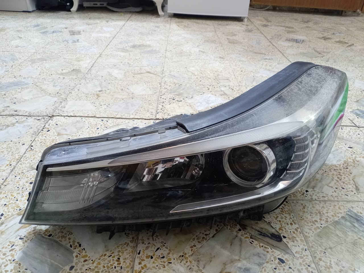 اللايت سيراتو ١٧ ابو اللد اصلي شغال إذن طاگة. بقية الغراض و المروحة تفصيخ مال فورتي ١٧ سعرهن كلهن ١٥٠ الف مكانهن النجف


**إذا كنت صاحب هذا الإعلان وتريد حذفه لأي سبب، رجاءا أرسل رسالة إلى الدعم الفني**