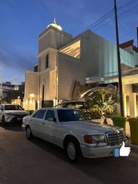 مرسيدس SEL • ١٩٩٠ • بلاد