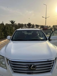 لكزز موديل 2011 فول مواصفات رقم اسليمانيه  كفاله عامه عده شبر بل صندوق...