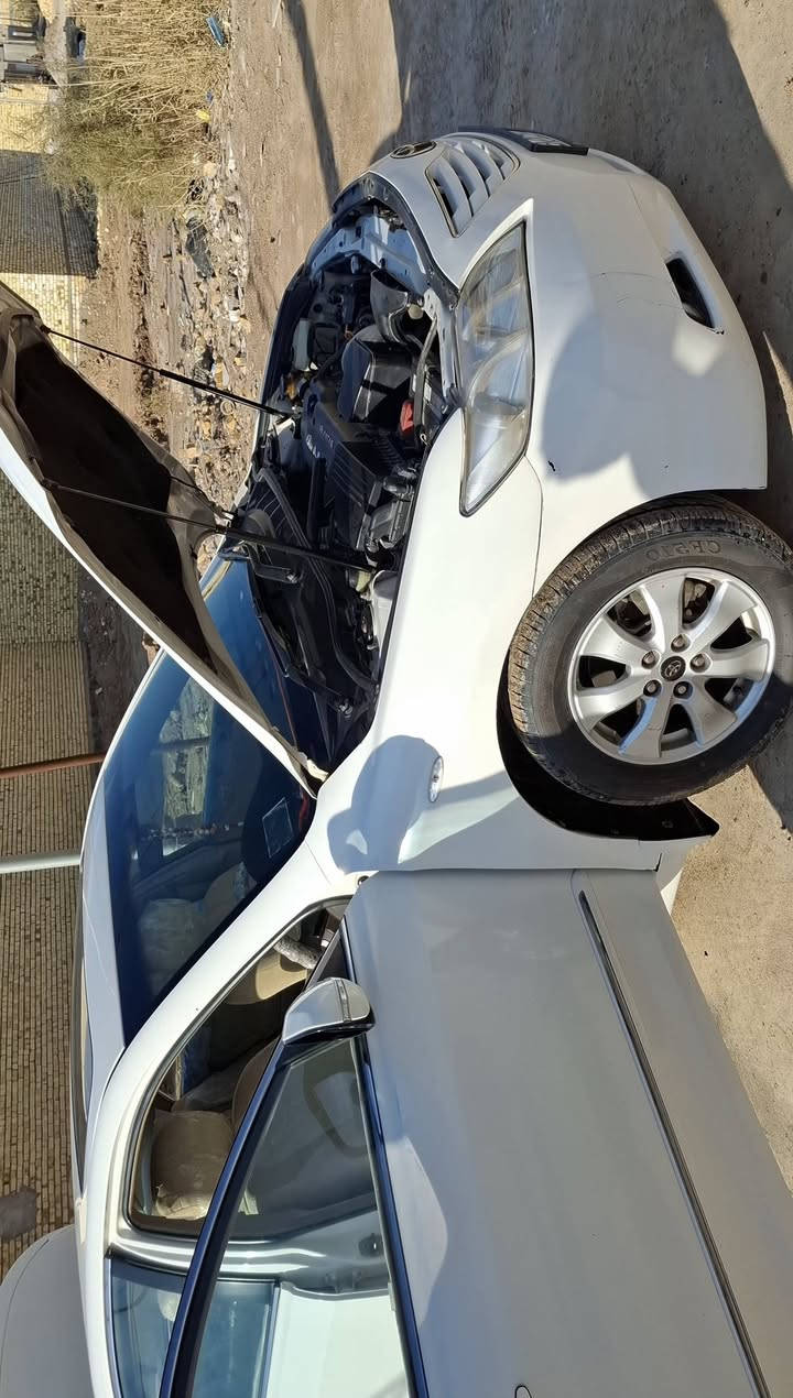 السلام عليكم
سياره كامريCAMRY. للبيع 
موديل 2008 خليجي
ف  GLX فول مواصفات
صاج .. تحكم ستيرن جهتين. فتحه .كروز سرعه ..تبريد قطعتين
رقم بغداد ب اسمي شخصيآ تحويل مباشر ..سونارها مرفق بالمنشور
مكينه2400 اربعه سلندر 
السياره عليها ادامه كامله من كلشي  تخم تاير جديد باتري ومنضومة بانزين 
المكان واسط 
السعر 112وبيها مجال بسيط
للاتصال ***********
