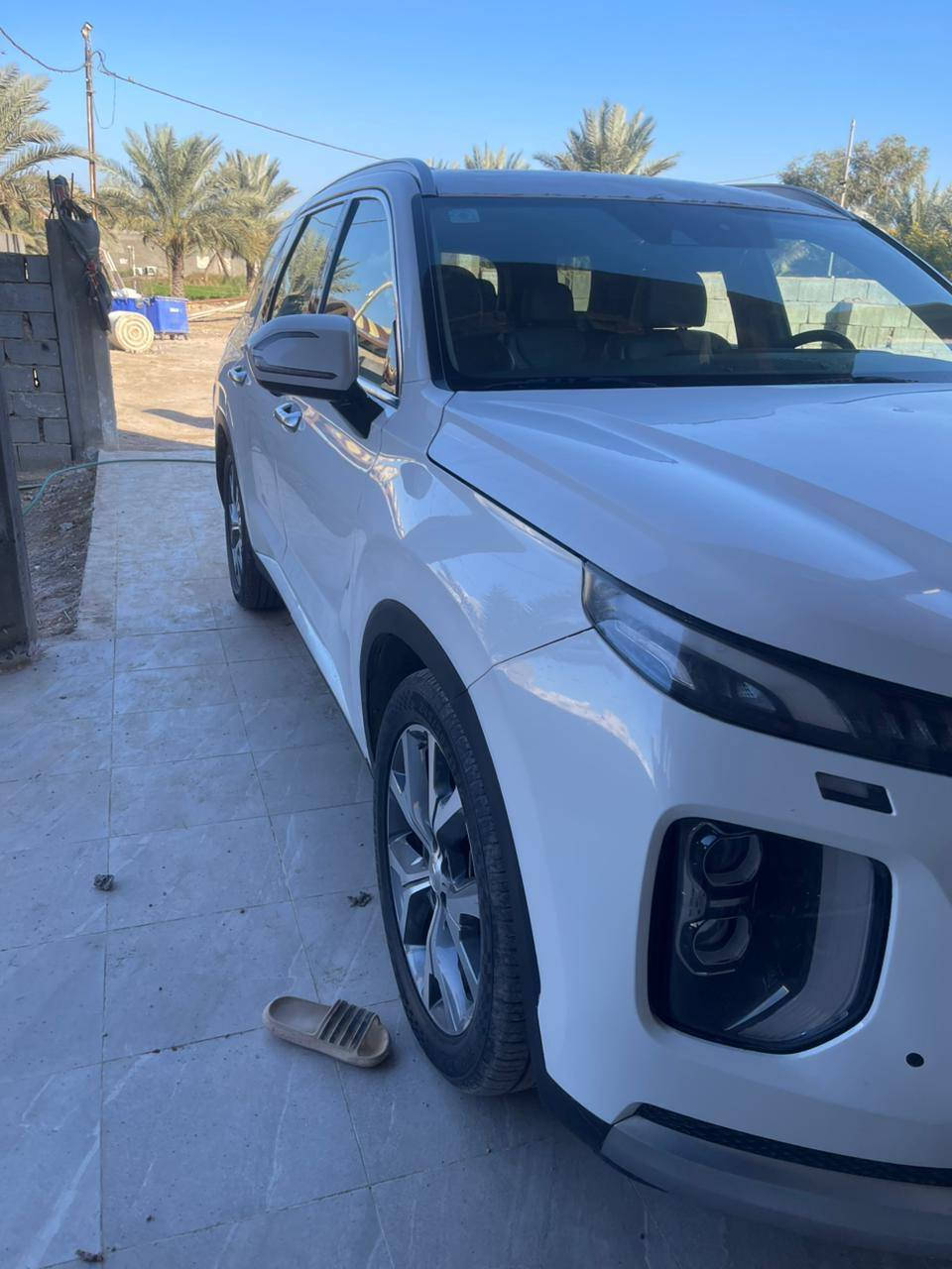 السلام عليكم للبيع فقط
‏ HYUNDAI PALISADE 

موديل 2021 رقم بغداد  

ماشية 40 

المواصفات :-

اربع كامرات 360 

شاشه ديجيتل 

لايتLED امامي

لايت امامي زينون 

بك لايت LED

كشنات سياحي منفصل

رادار امامي 

رادار جانبي

حساسات خلفيه

حساسات اماميه

بردات خلفيه بلادي

تبريد 3 قطع 

شاحن واير ليس

بصمه 

تشغيل عند بعد 

ماوس تحديد 4 وضعيات القياده 

كراسي كهرباء

كراسي هيتر+ تبريد 

شفتات ستيرن 

توقف ذاتي امامي خلفي 

السيارة جديدة وماناقصه اي شي

صور حادث مرفقه 

السيارة بدون شواصي 

المكان بابل الاسكندريه 

السعر 193

 وبيها مجال

للاستفسار ***********
