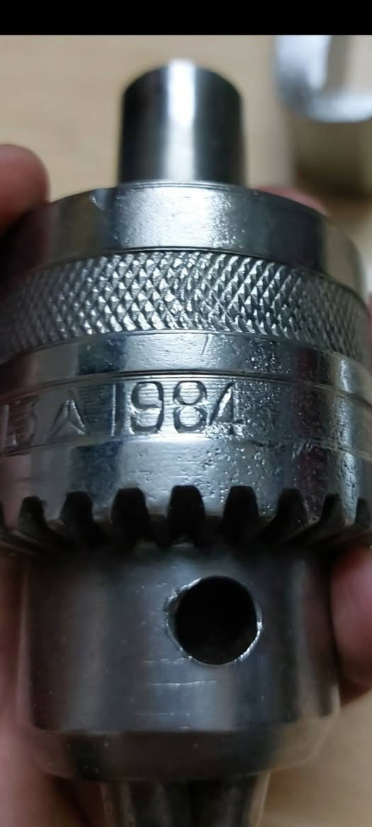 سلام عليكم فخة كبيرة وثقيلة اصلية قديمة وطوبات مال دريل ثابت مال الثمانينات وحدة ٣٦ ملم والثانية اعتقد ٢٥ او ١٦ ملم المكان بغداد والسعر اعلى سعر ابيع ادخلي خاص وتدلل


**إذا كنت صاحب هذا الإعلان وتريد حذفه لأي سبب، رجاءا أرسل رسالة إلى الدعم الفني**