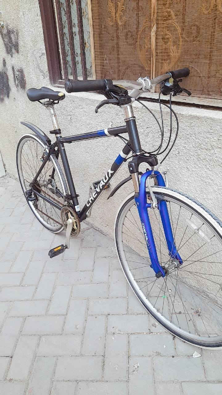 شيفاكس صناعة فرنسية معدن حديد مخفف ارتفاع عالي حجم الإطار 700c x32 دبل أمامي شغال  سستم شيمانو تورني 8x3 دراجة وضع حاوية مستخدم اهنا وكامل من اي نقص بالحقيقه بعد احلى مكاني بغداد مدينة الصدر السعر ١٤٠ إتصال وتدلل ***********
