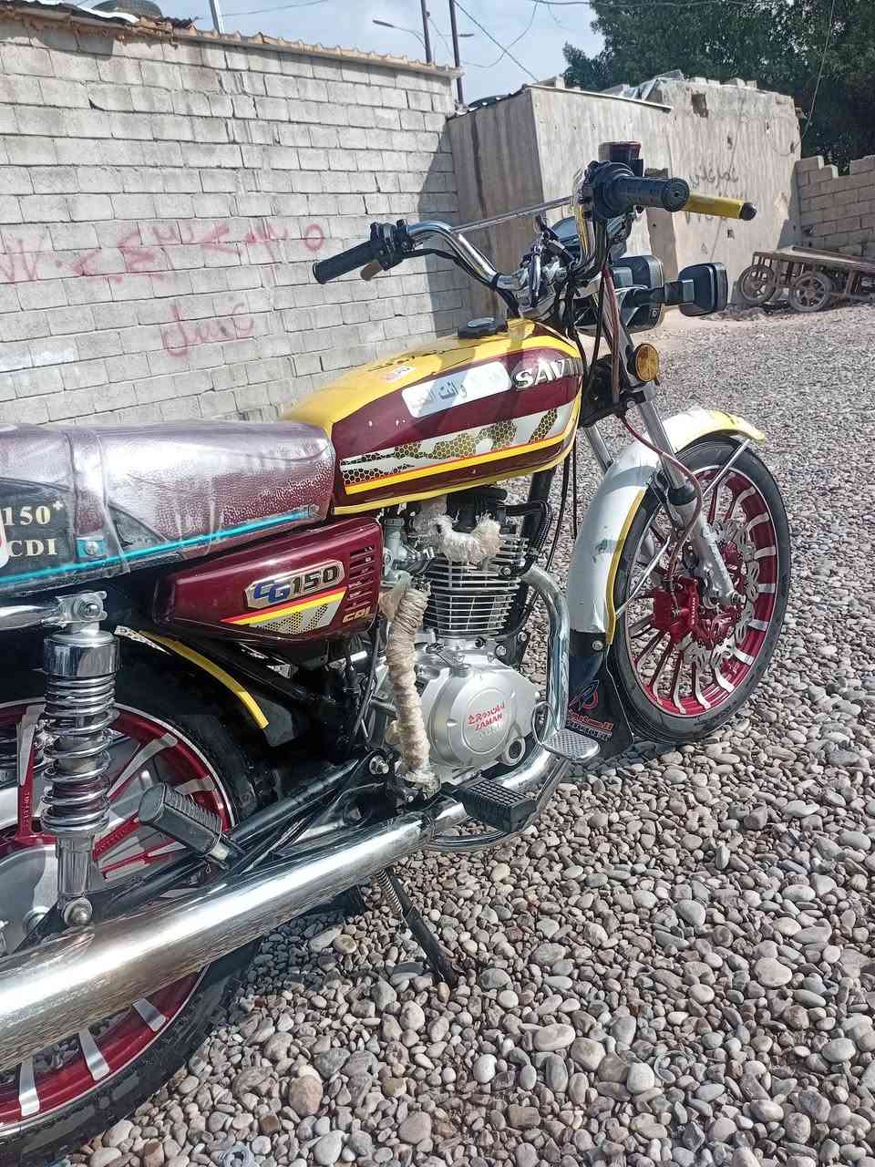 شباب ماطور موديل 25 للبيع مكان ديالى لو لا السعر 650 وبي مجال تفليش الاسعار اي عيب ما بيه كهربائيات كلها شغال خمسه قير ماطور درجه اولى***********
