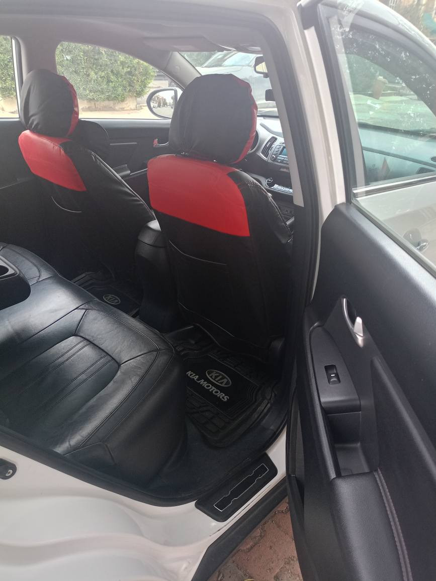 السلام عليكم .
للبيع كيا سبورتج موديل 2012 خليجي شركه البخيت فول مواصفات محرك 2400 دوش مامفتوح  رقم أربيل بشرط التحويل أو وكاله ..
سياره طالعه من الشركه بيد شخص واحد  برغي مامفتوح بيها مكفوله من الصبغ والتعديل باقيه على نظافتها وجمالها .  تخم تاير جديد 
سعرها 142 مع مجال بسيط مكانها أربيل .. ***********  *********** أربيل, العراق
