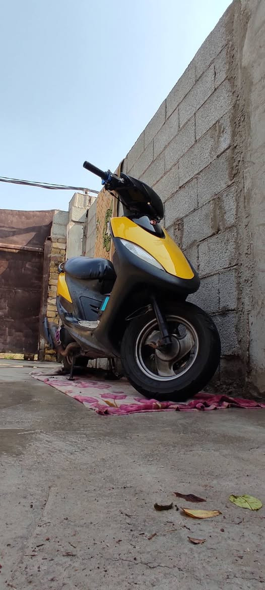 السلام عليكم شباب دراجه للبيع سعر خاص***********
