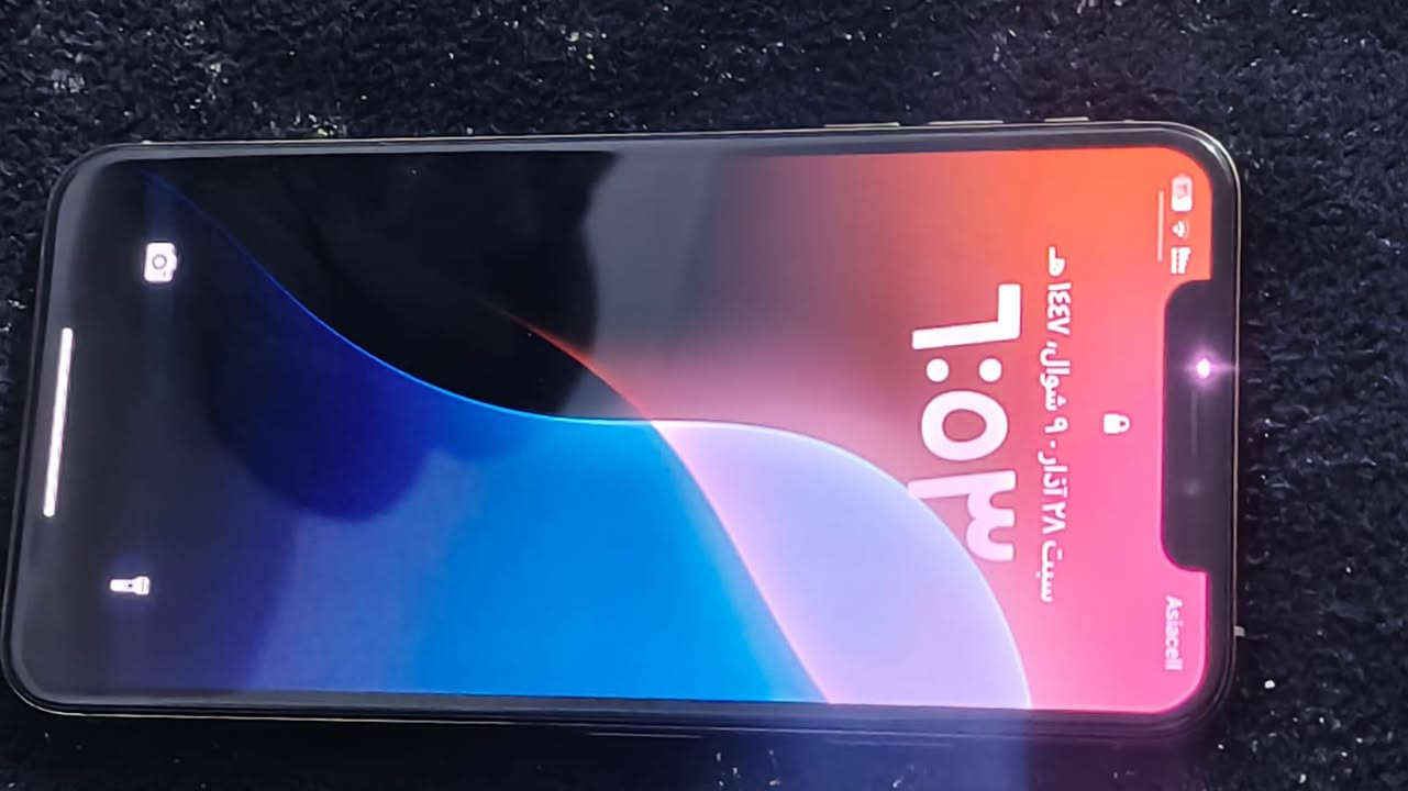 سلام عليكم آيفون اكس إس ماكس ذاكره ٥١٢ دبل شريحه وبطاريته  ٧٢ السعر مناسب الرقم ***********
