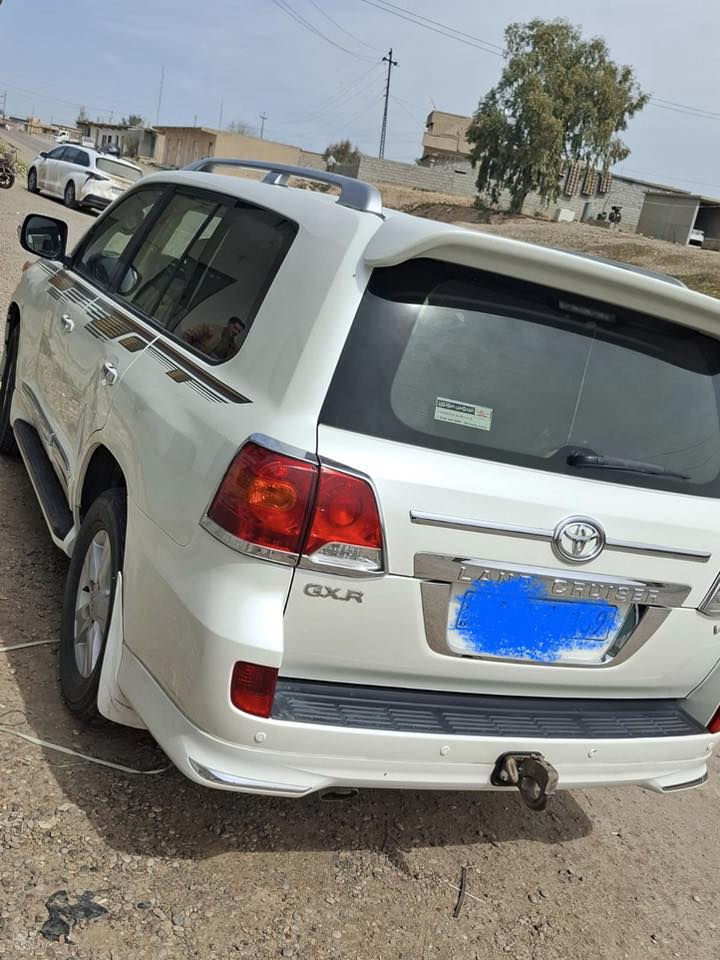 السلام عليكم

لاندگروز بريم موديل 2013للبيع
نوعها بريم ام الطفاية 
السياره ماشية 180حقيقي
نظافة خير من الله السونار مرفق 
بالصور السعر مراهم 
العنوان كركوك ناحية الزاب 
للتواصل ***********
