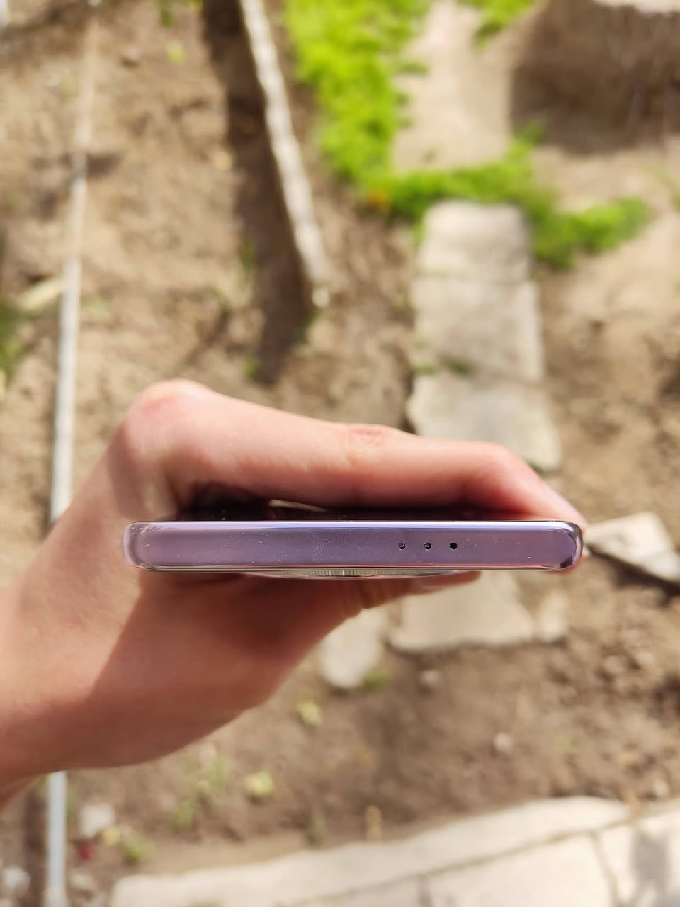 السلام عليكم موبايل هونر اكس 9 سي موبايل نظيف بدون شاحنه السعر 250 وبي مجال للشراي رقم واتساب فقط***********.
