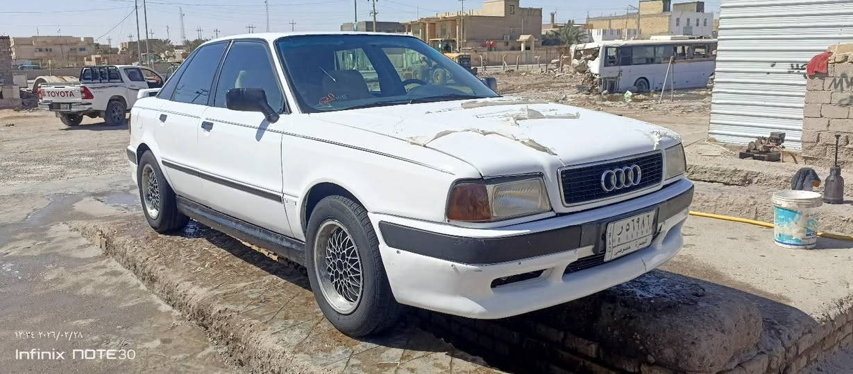 للبيع اودي موديل 92
السعر 45  مكان السماوه قضاء الخضر 
***********
