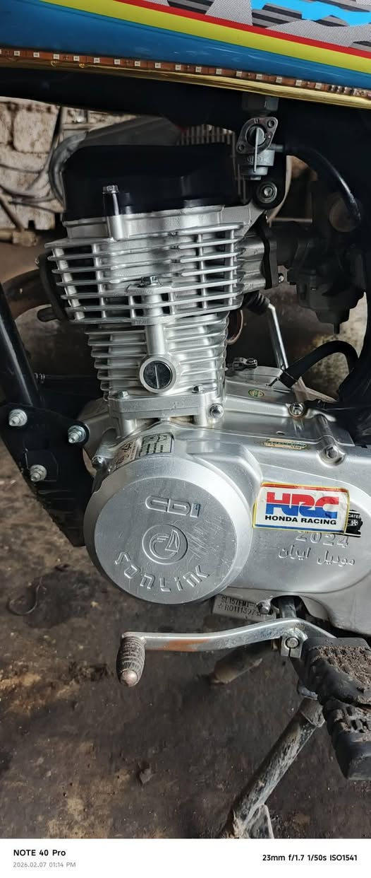 دراجة سولينك موديل ٢٠٢٤ دراجة نضيفة شرط كل عيب مابي كهربائيات كلها شغالة الشراي يتصل ***********
