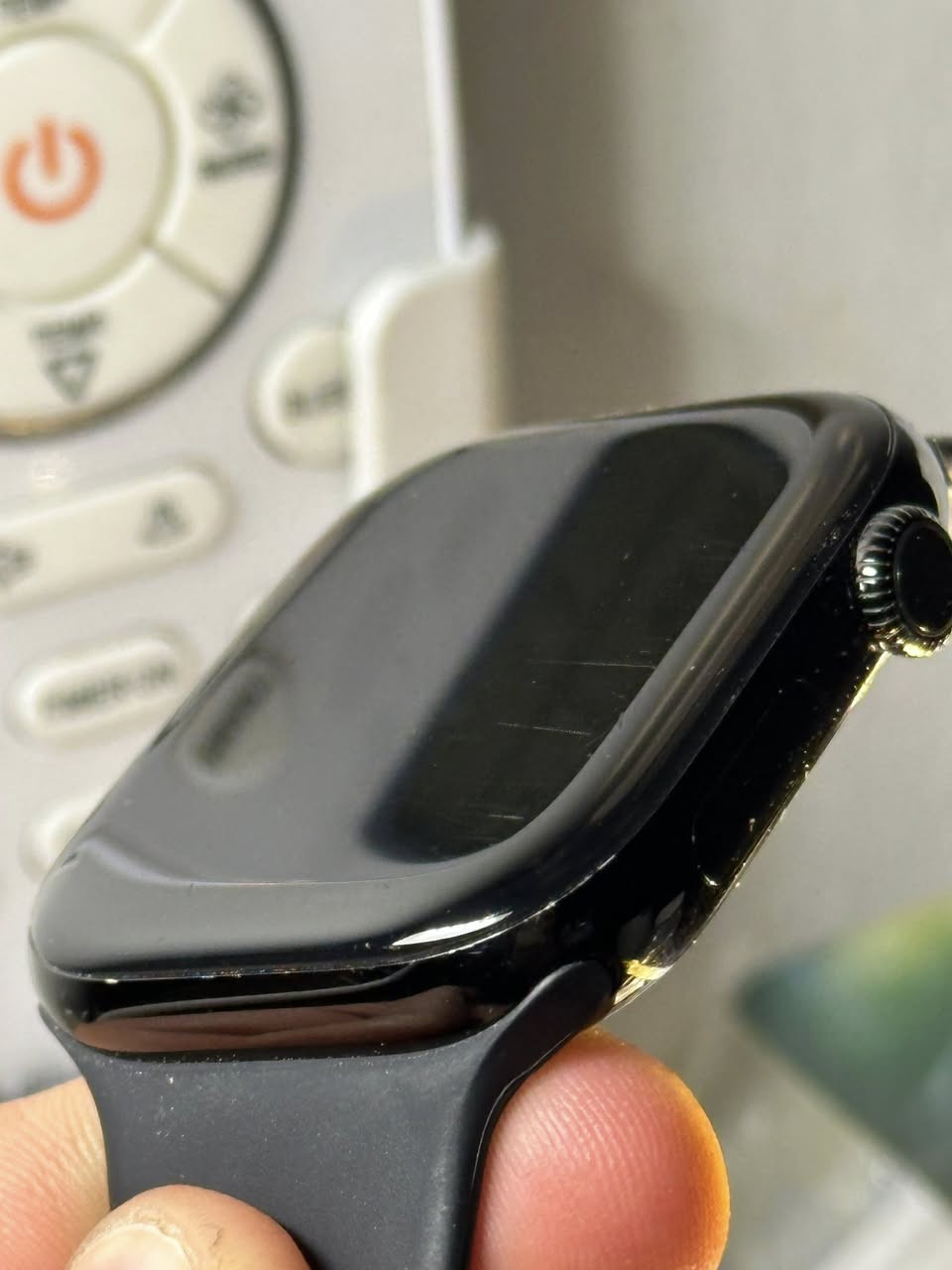 Apple Watch
series 10
Black
Memory 64
GPS
46mm
بدون كارتونه بس شاحنه مالتها الاصليه 
بيه خدوش بسيطه مال الاستعمال الطبيعي واضحه بل صور  ساعه حلوه و نظيفه 
سعره 340 و بيها مجال بسيط 
مكاني بغداد  ***********
