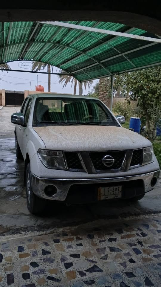 نيسان نافارا موديل 2010 ستندر
كلوب الاويل بم مشاعل 
السيارة معروضه للبيع 
بسعر 80 ورقة غير قابل للنقاش
السيارة باسمنه من الاستلام لحد هذه اللحظه
لايوجد اي نقص في السيارة من عدا كلوب الدهن مشتعل . المحرك يعمل يعني ما لاطش
للاتصال على الرقم التالي *********** المقدادية, ديالى
