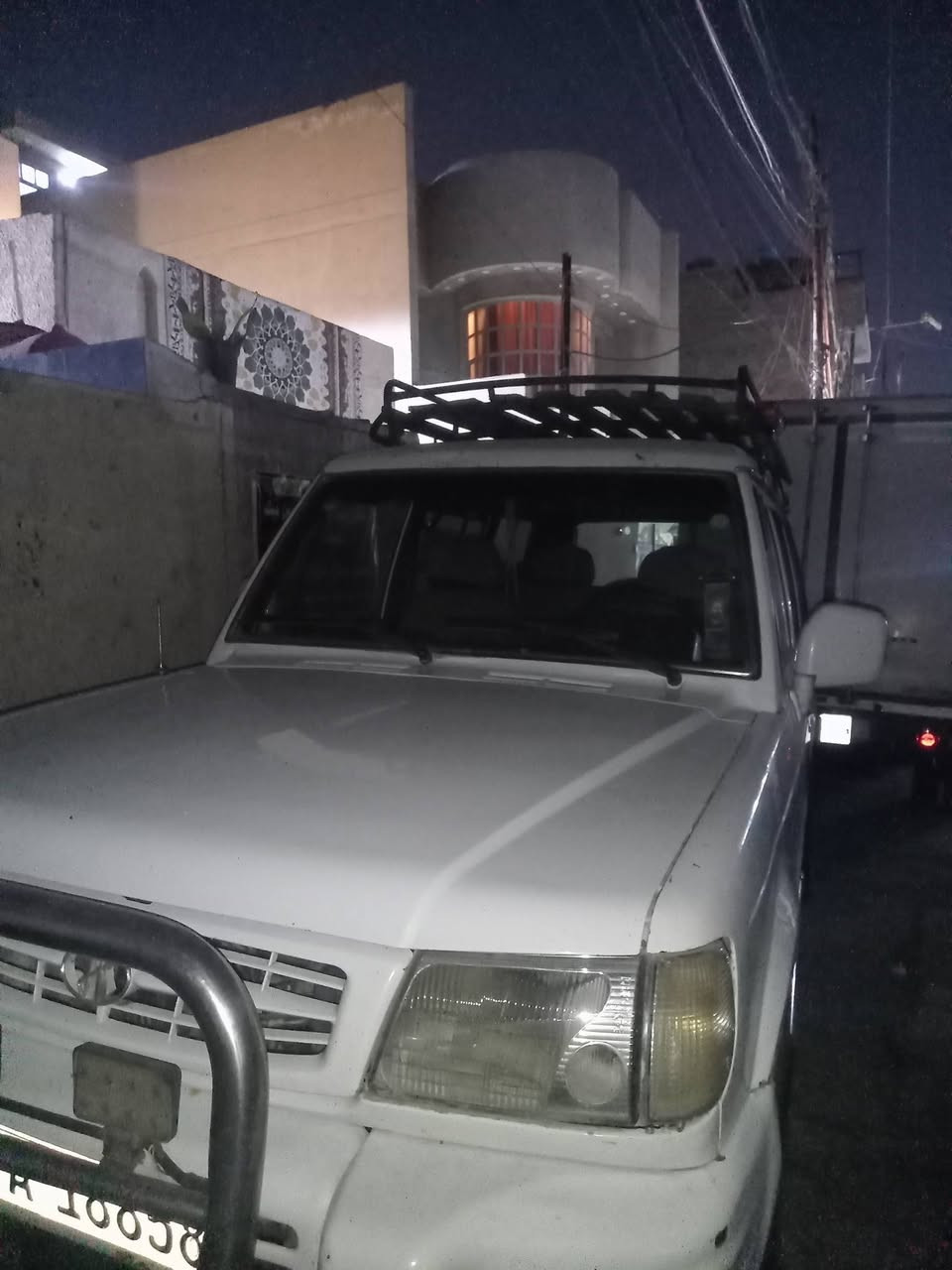 السلام عليكم كالوبر قنبوره للبيع
موديل 2000 مكينه بلاديه كير عادي
السياره بلاديه حلوه الداخل الفيني
الجام كهربائي أحله من الصور
الرقم شمالي بسمي تحويل ثاني يوم 
السعر 40 وبيهه مجال 
العنوان بغداد مدينه الصدر 
الانتصال والاستفسار عله الرقم ***********
