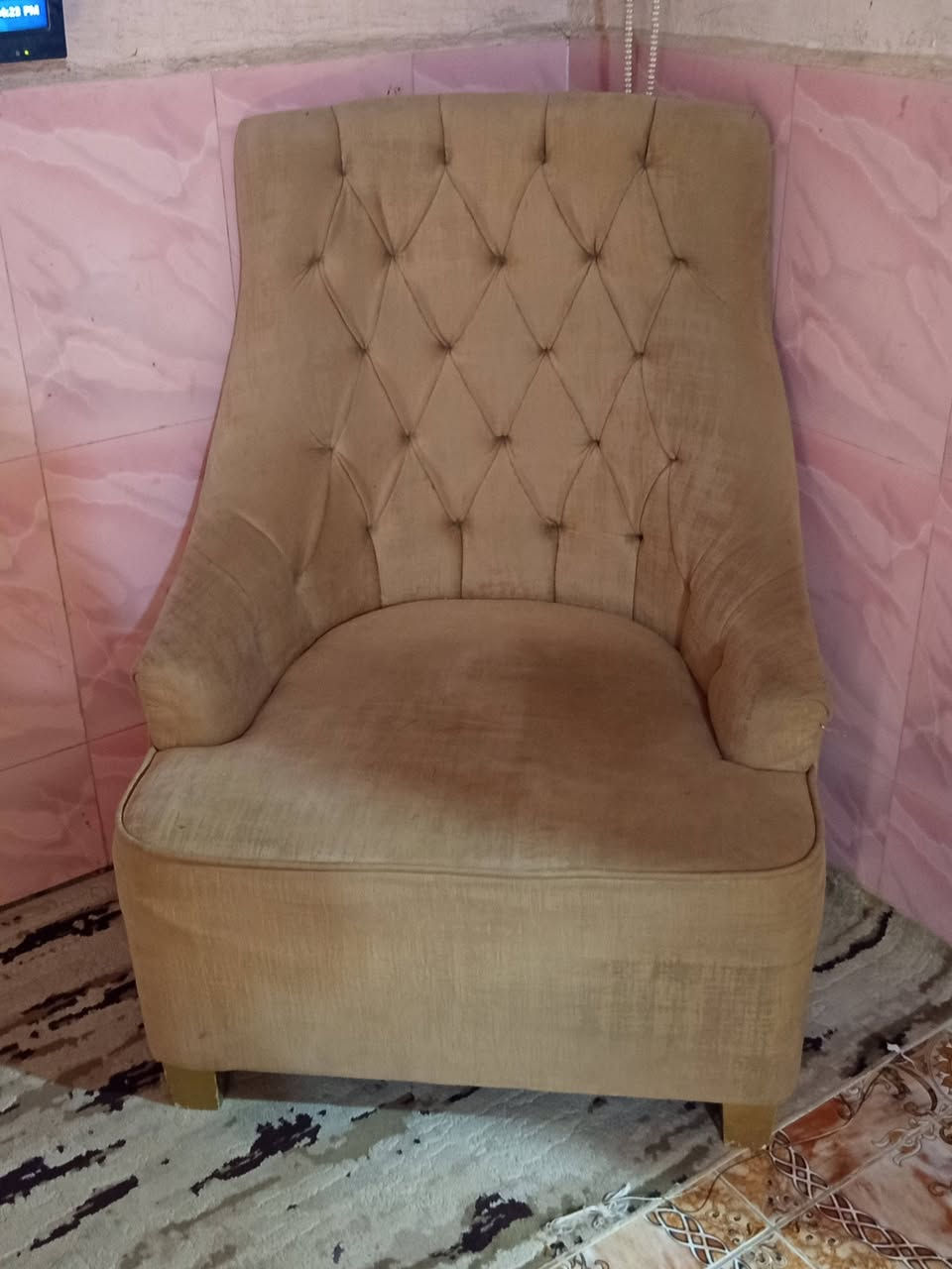 السلام عليكم
تخم باله كلش زين ومابي اي شي نضيف وجديد رايدته ب550  مكاني حله بابل رقم تتواصل ***********
