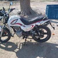 سنك للبيع موديل 2015محرك 150 السعر 450رقم 07803357435