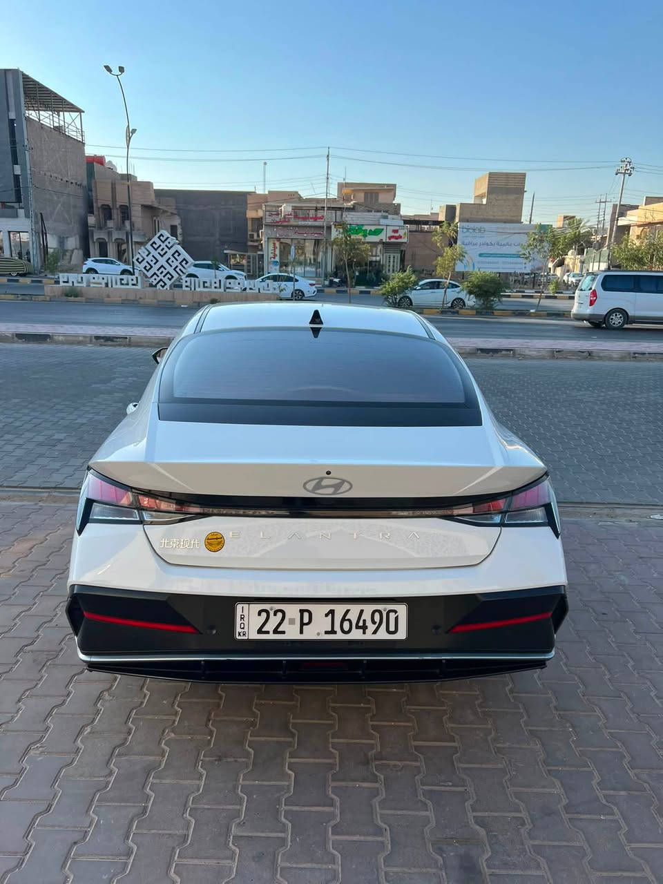 النترا موديل 2025 خليجي تجميع الصين
🔹 اللون: أبيض
للبيع مستعجل السعر باخير المنشور
🔹 المواصفات: خليجي – تجميع صيني

🔹 رقم: أربيل (بأسمي تحويل مباشر)

🔹عداد كيلو متر 11 الف فقط بحاله الوكاله
السياره كفاله عامه من كلشي بعدهه بحاله الوكاله ما عدى  رصعه بلباب الخلفي ما مبينه ابد وكد اقل الاصبع ابد ما مبينه
📌 المواصفات:

✨ فول مواصفات 1/1

✨ محرك اقتصادي 1500دبل نوزل قوي وناعم

✨ كير أوتوماتيك

✨ شاشة كبيرة + نظام ملاحة

✨ كاميرا خلفية + حساسات

✨ تشغيل بصمة (زر)

✨ فتح أبواب بصمة

✨ جنطة ذكية تفتح بالاقتراب

✨ إنارة ترحيب

✨ أوتو هولد

✨ كروز كنترول (مثبت سرعة)

✨ مكيف ثلج

✨ تحكم (ستيرن)

✨ بلوتوث + USB + AUX

✨ مرايا كهرباء + طي كهربائي

✨ إنارة LED

✨ نظام أمان (ABS + Airbags)

السعر ١٤٧ وبيهه مجال 
مكان السياره النجف شارع الروان

رقم تلفون ***********
