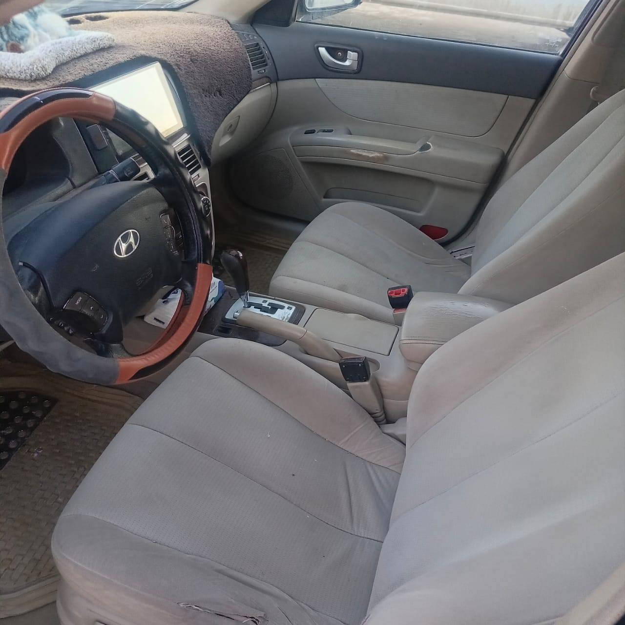 سوناته مديل ٨ ذي قار خليجي محرك ٢٠٠٠ سياره جاهزه محرك وكير وحداديه وتبريد و تخم تاير بيها تبديل جاملغ وبنيد بدون دواخل ورشات صبغ بسيطه السعر ٨٥  وبيها مجال بسيط الشراي يتصل على الرقم *********** العنوان سوك الشيوخ
