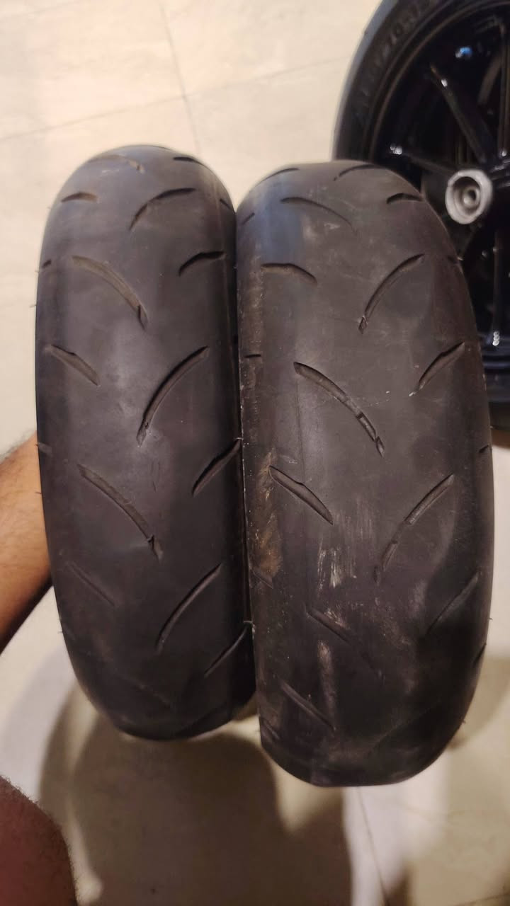 السلام عليكم
تأيرات باله ياباني.
 جلاتين سكنس.ماركة MAXXIS
شراي يتصل. ***********
يوجد خدمة توصيل  كل محافظات
