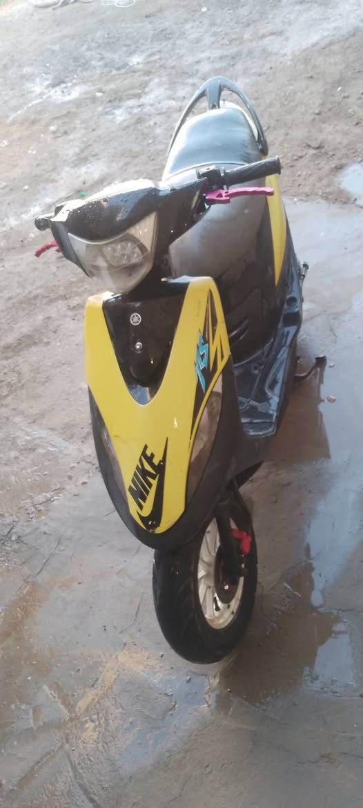 سلام عليكم دراجه ماكس البيع او مراوس بستوته دراجه مكينه  49 بلادي 
دراجه نضيفه و عليه تعديلات خارجيه 
دراجه بدل بيه ولفات مال شركه تاي وان 
الصلي مفتوحه بس مره تبديل ولفات دراجه نكره سلف يعني بس شغل و تطلع السعر 450
و بيه مجال مكان بابل الحصوه حي نتصار 
رقمي ***********
موجود خاص
