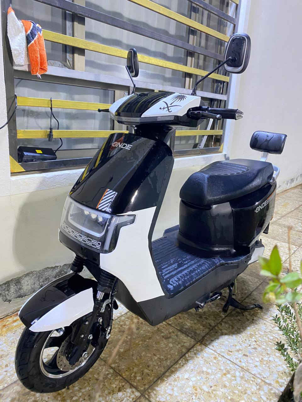 دراجه سكنس شحن 6باتري نص عمر مواصفاته لايت عالي ناصي هورن اشاير يمنه يسره بارك نضام امان  حساس ستاند ذكي السعر 450 او بي مجال قليل الاتصال بل رقم او *********** او راسل عل ماسنجر
