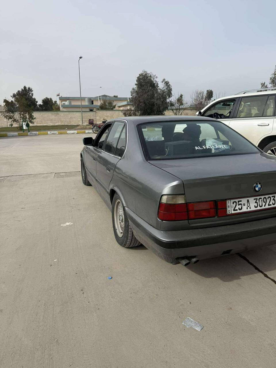 سلام عليكم
بي ام 525اصل كير عادي مكينه عدله تك فانوس كير ZFموديل 91
سياره حيل نضيفه مال جناي 
كله ع وضع شركه اول صبغه اله جماليه فقط 📦
تدفئه منضومه تبريد بستم كشنات هيتر شغال 
مكينه كير صدر تايرات كله جديد وبشرط 
تايرات جديده باتري جديد ماناقصه برغي واحد 
منضومه عدسه مكلفه 400 دولار وكاله امزون 
سنويه بسمي بطاقه بانزين 
66 مجال حيل بسيط 
مكاني كركوك 
***********
وتس ***********
