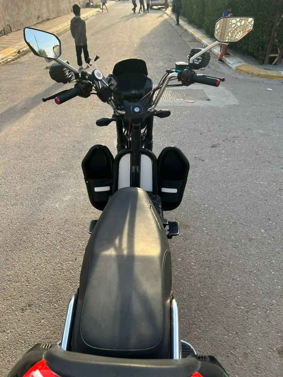 يالله السلام عليكم اخوتي دراجه هيوشه للبيع موديل 2024الدراجه بصمه بطاريات ع الفحص لايتات زنون شاد اضافه لدات بيض للصفاح سماعات جدد اول بارحه شديتهن ستاندات ثنين مال مبايل الدراجه صارف عليها وتعبان اخيك مو شراي لتعبني سعر(550)وبيها مجال للطيبين رقم ***********واتس
***********اتصال
