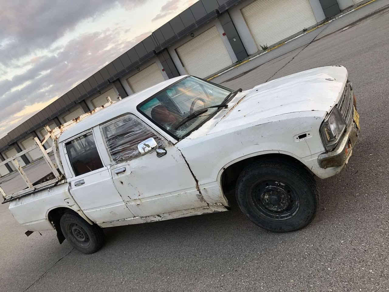 بۆفرۆشتن مۆدیل 1982 گێڕومە کینەو اکسلی بەشەرت ئاڕمی ئاسایشی لە گەڵ سعری زۆر گونجاوە 12 وەرەقە ژم***********؟؟؟***********
