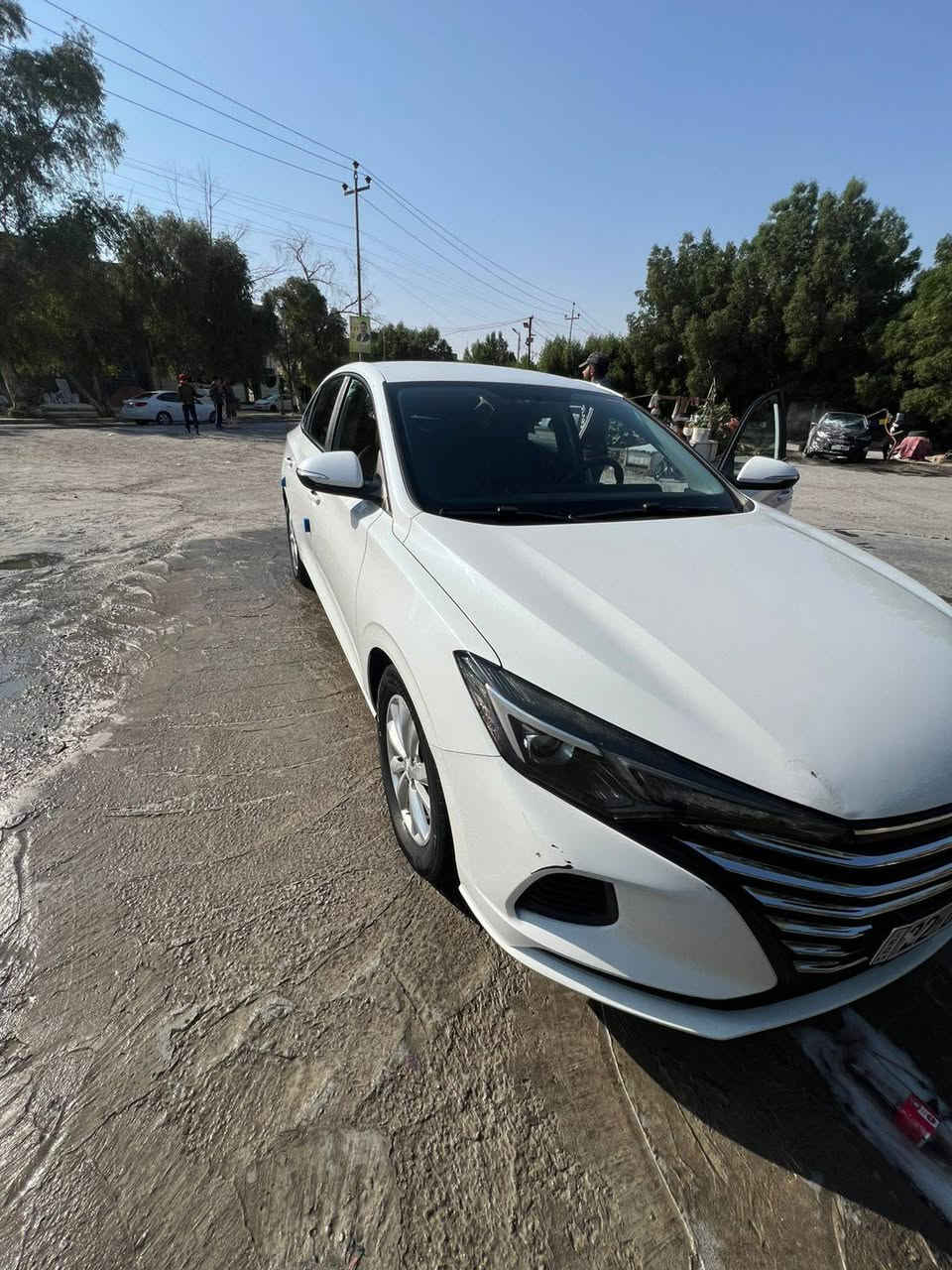 شانجان ايدو بلص محرك 1600 تنفس طبيعي
موديل2022 
بيها جاملغ خلفي مصبوغ 
والدعاميه الخلفيه مصبوغه 
اربيل مداور او وكاله بكيفك الي يعجبك
السياره جاهزه ومناسبه

السعر 105 وبيها مجال قليل 

***********
